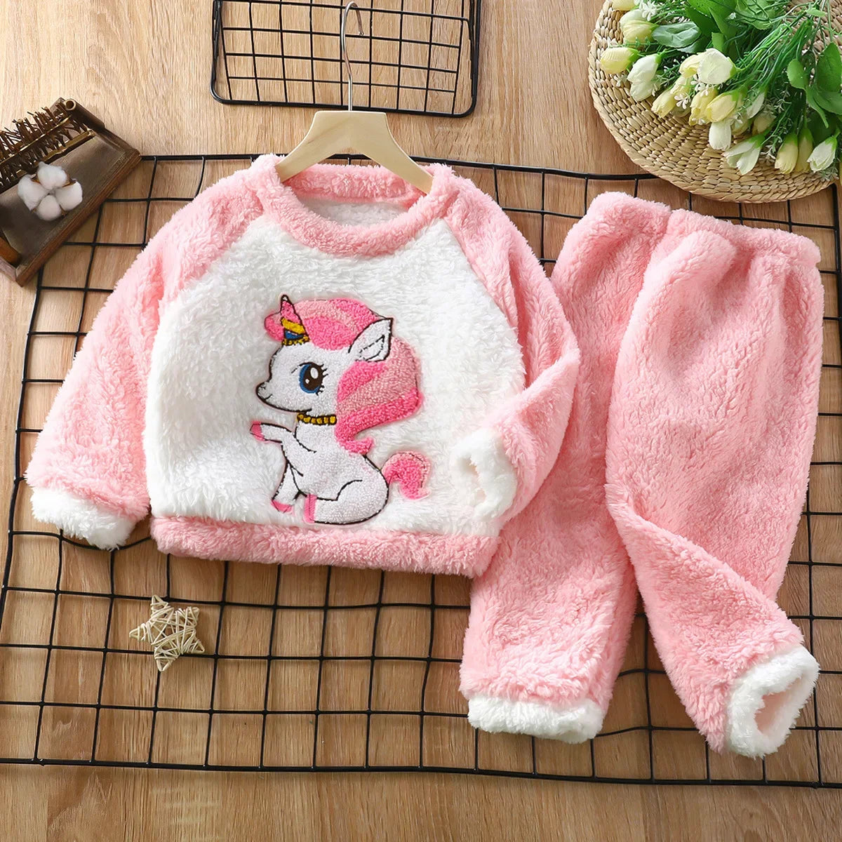 Ensemble de glouton d'hiver pour enfants