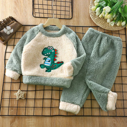 Ensemble de glouton d'hiver pour enfants