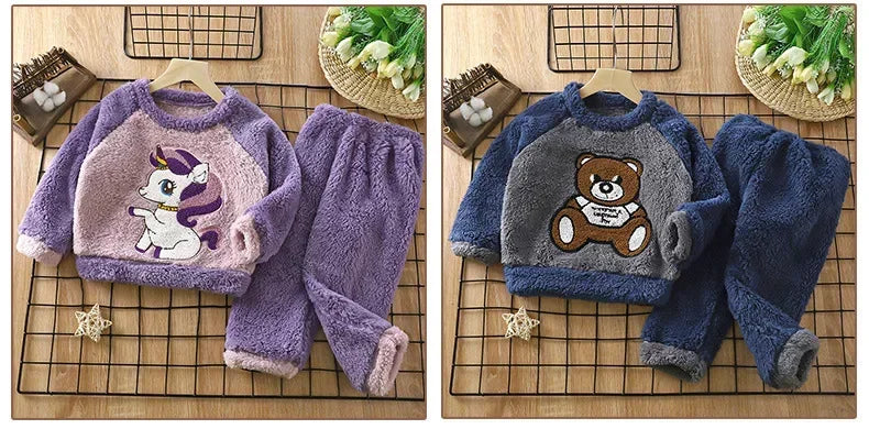 Ensemble de glouton d'hiver pour enfants