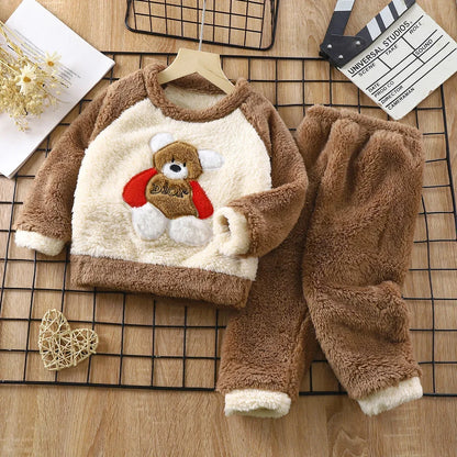 Ensemble de glouton d'hiver pour enfants