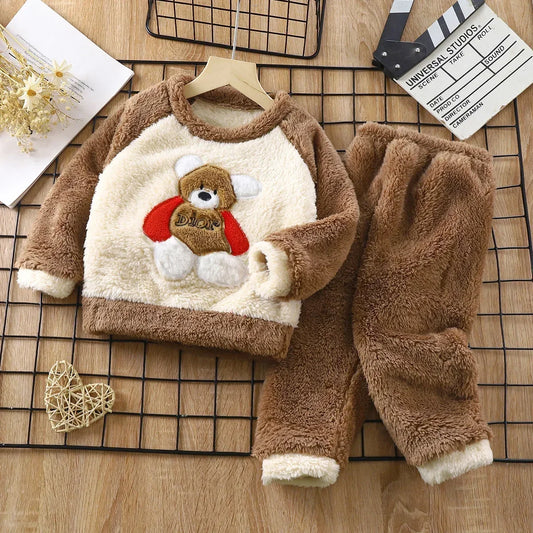 Ensemble de glouton d'hiver pour enfants