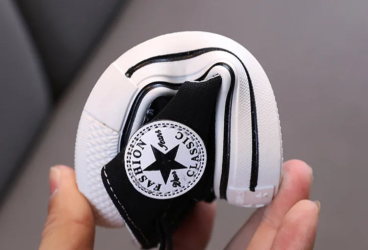 Chaussures en toile mi-hautes pour enfants,